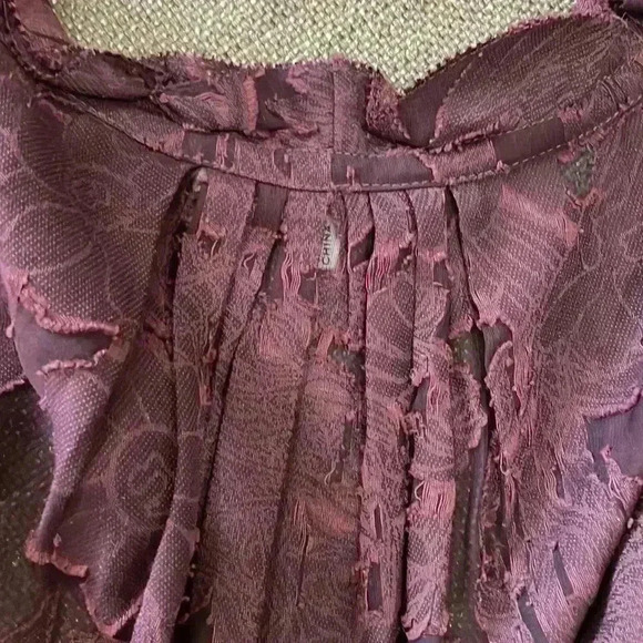 Romantic lace blouse - Picture 10 of 12